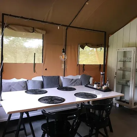Bij Sjanet Luxury tent